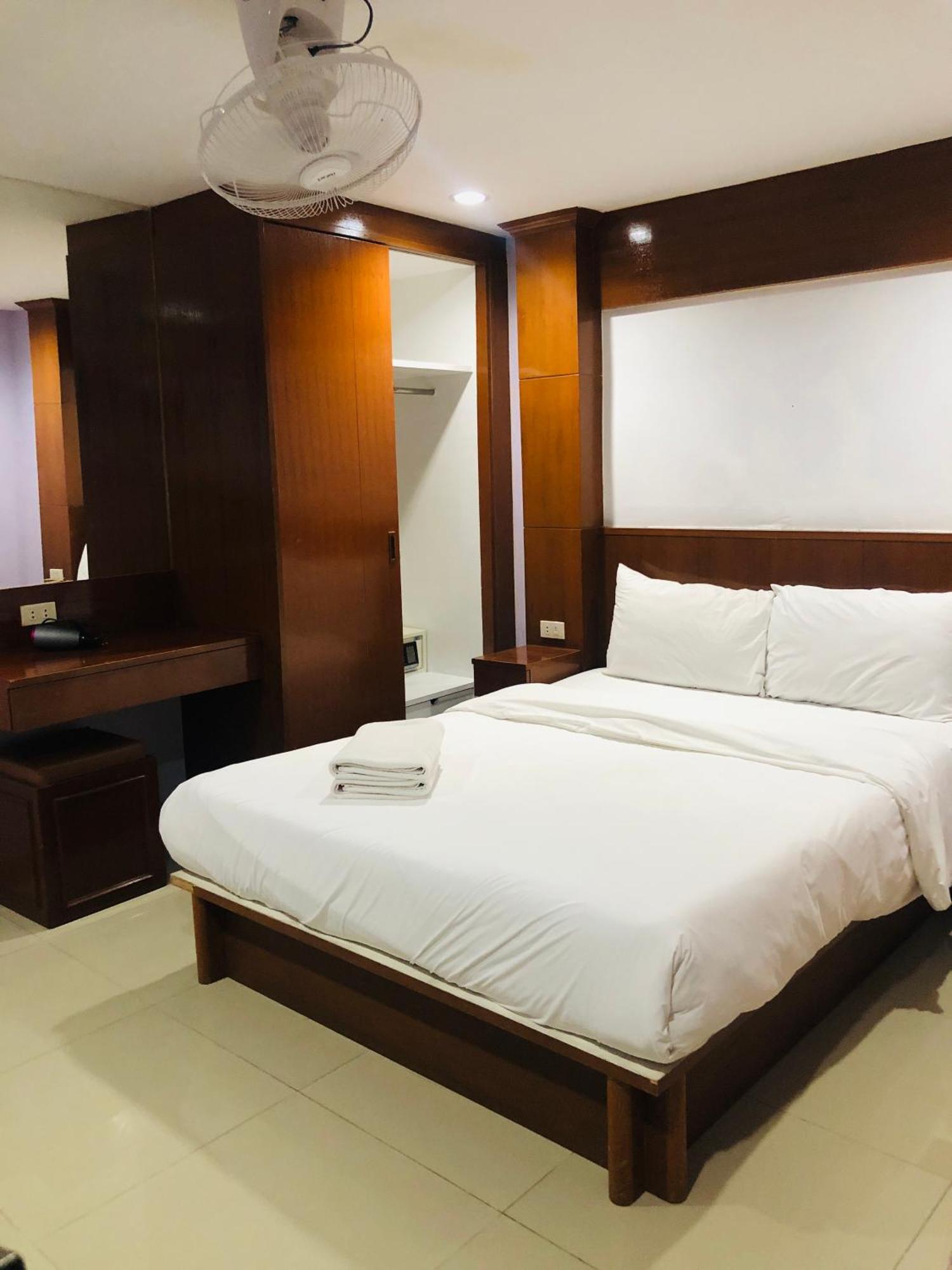Royal Star 3*
